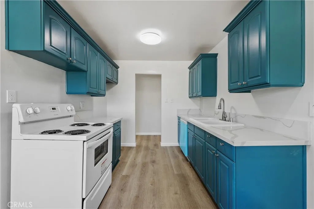 1105 W Berkeley Court, Ontario, California 91762 home-pic-14